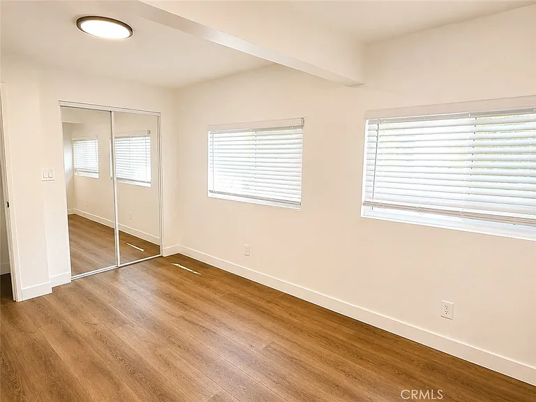 11151 Duncan Ave — Photo 22