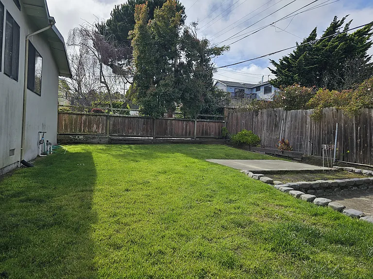 412 Avalon Dr — Photo 21