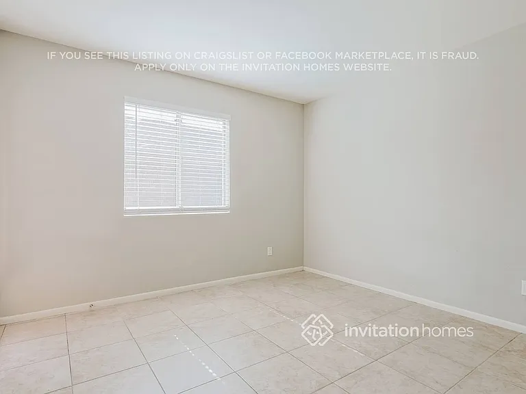 5829 S 42nd St — Photo 11