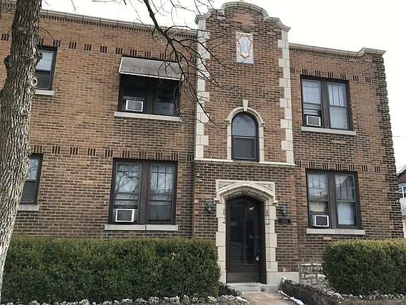 2nd image of 5908 Livingston Dr APT 2S