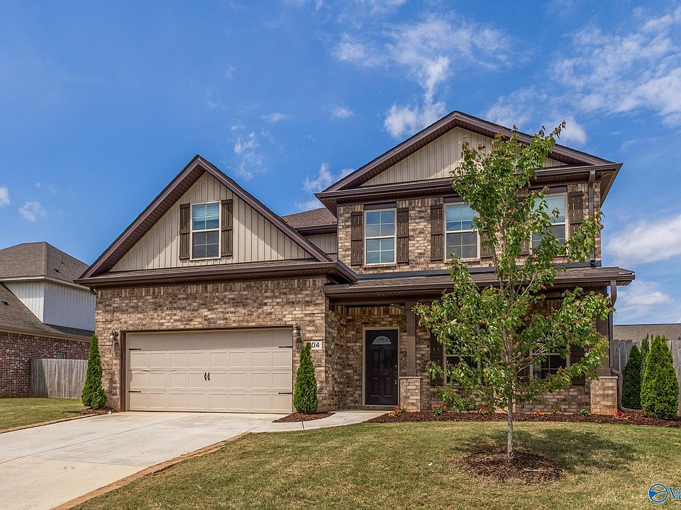 1st image of 104 Ivy Vine Dr