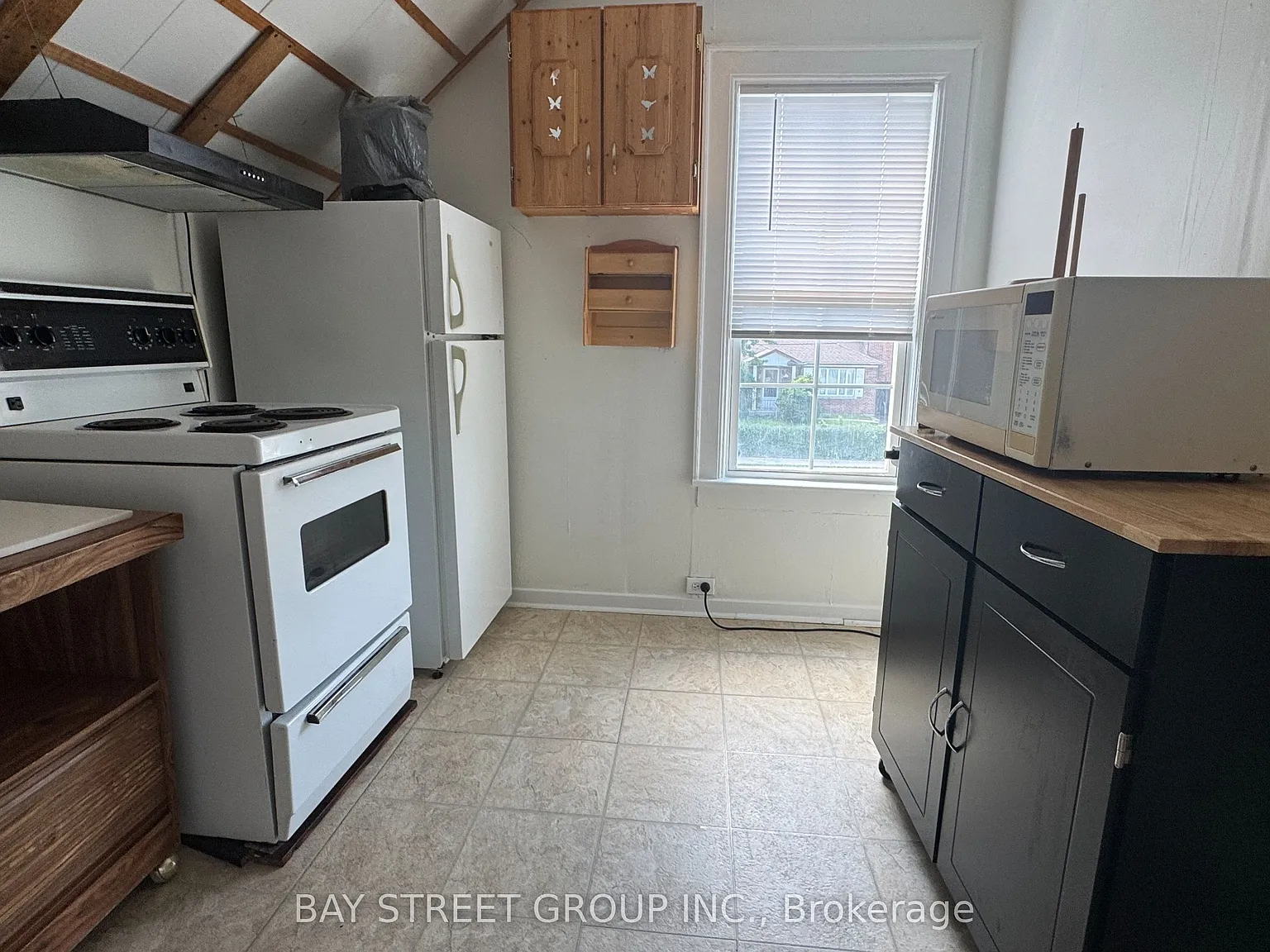 1 bed, $1,300 — Photo 2