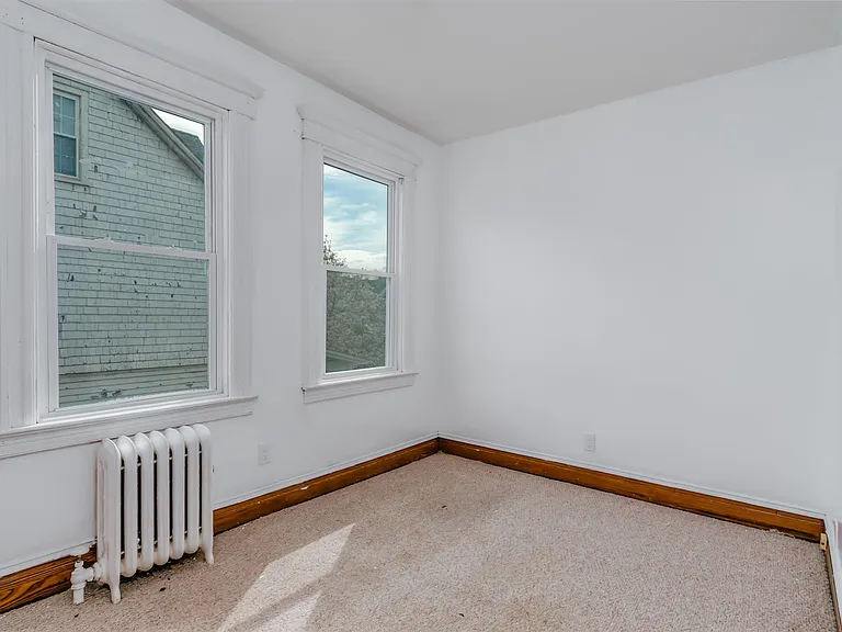 142 Humphrey Ave #2 — Photo 9