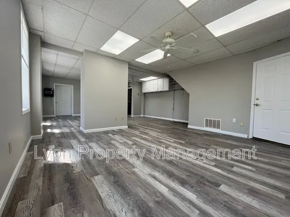 1390 Mendon Rd, Cumberland, RI 02864