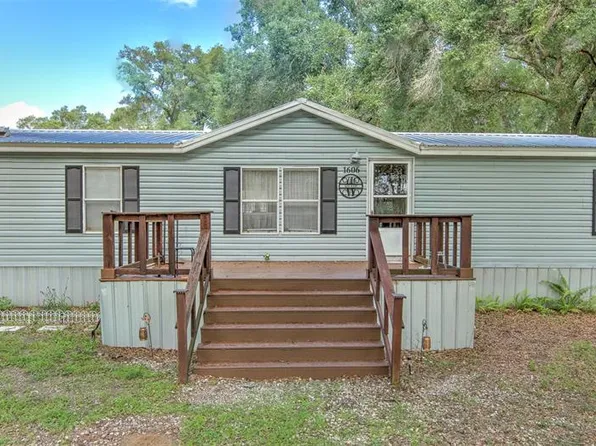 1606 N Kingsway Rd, Seffner, FL 33584