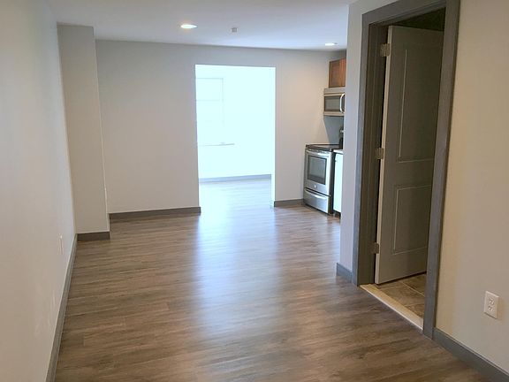 2nd image of 510 Saint Paul St APT 2B