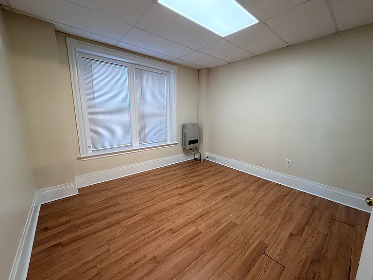 359 Water St #2R — Photo 3