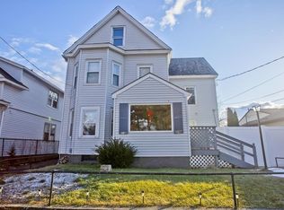23 Naomi St, Chicopee, MA 01020