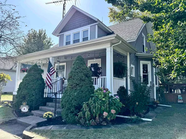 403 N Maple St, Walton, IN 46994