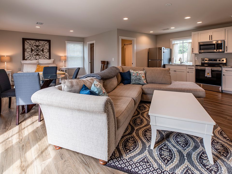 1st image of 601 E Romana St #B