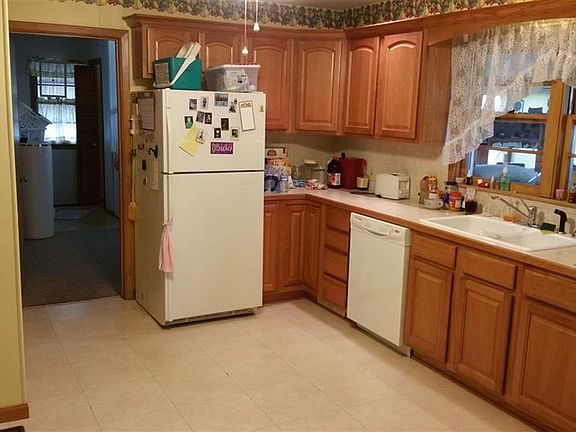 5th image of 410 E 18th Ave