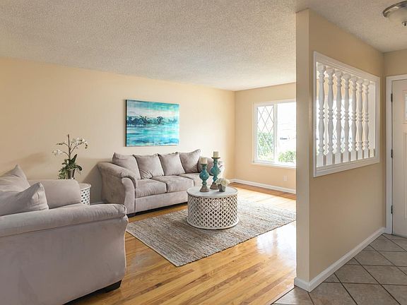 4th image of 4689 Eastus Dr