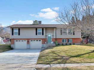 1156 N Cherrywood Dr E, Layton, UT 84040