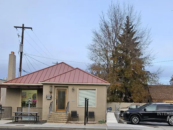 1216 7th St S, Nampa, ID 83651