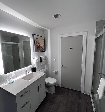 4th image of 600 Shawnee St Unit 206