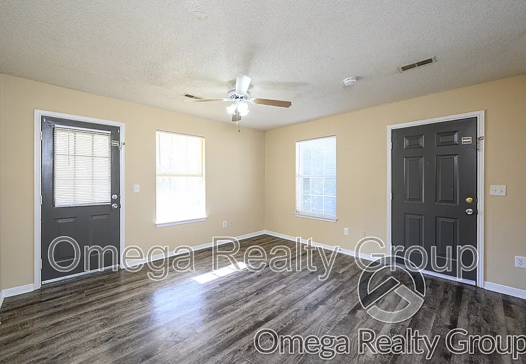 40 Ratliff St #15 — Photo 4