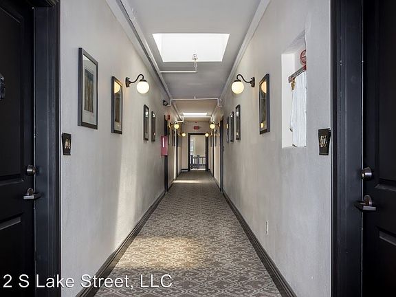 4th image of 412 S Lake St APT 303