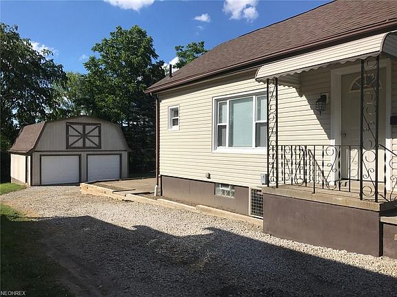 3rd image of 599 Highland Ave