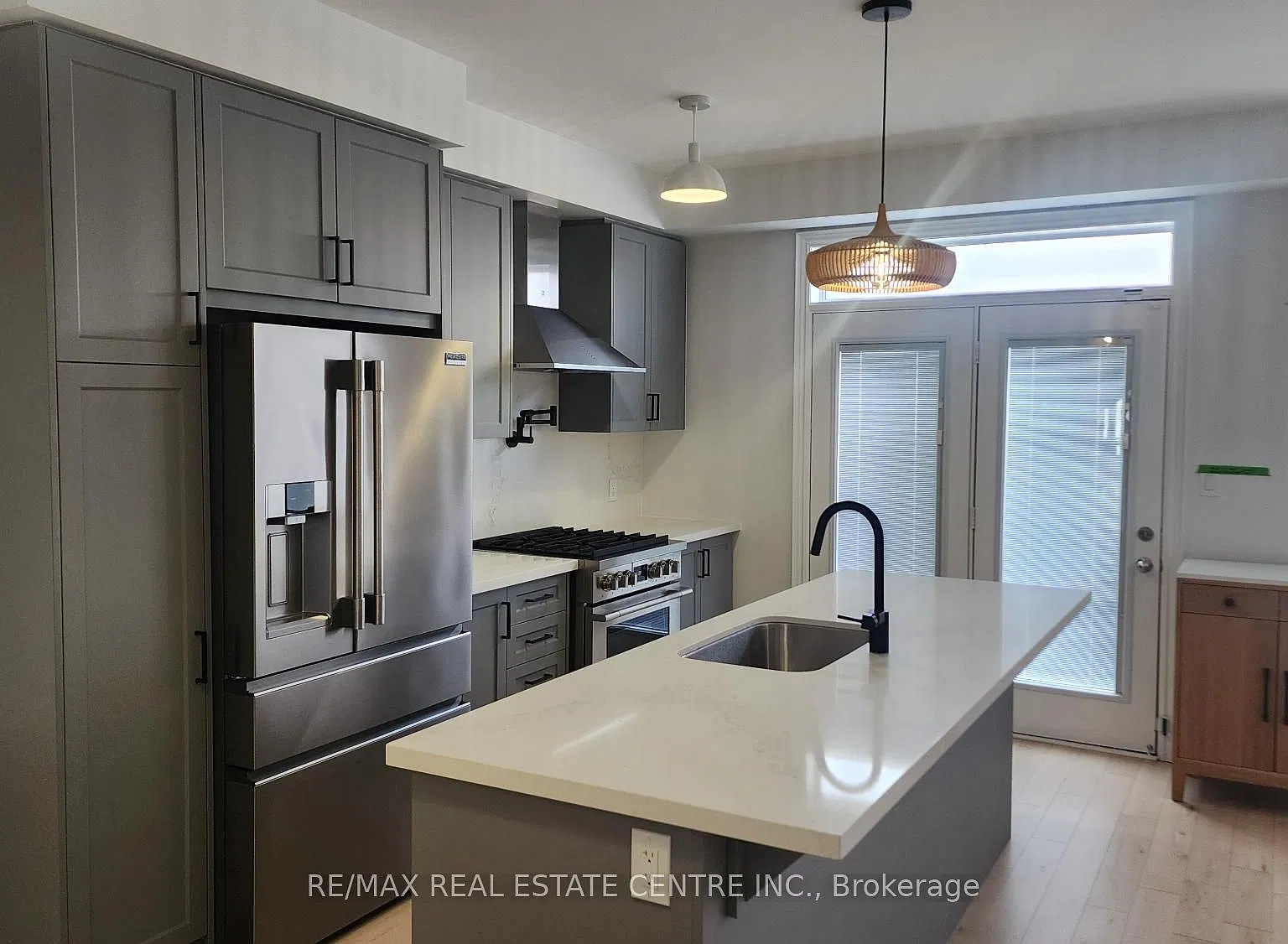 3 bed, $3,800 — Photo 4