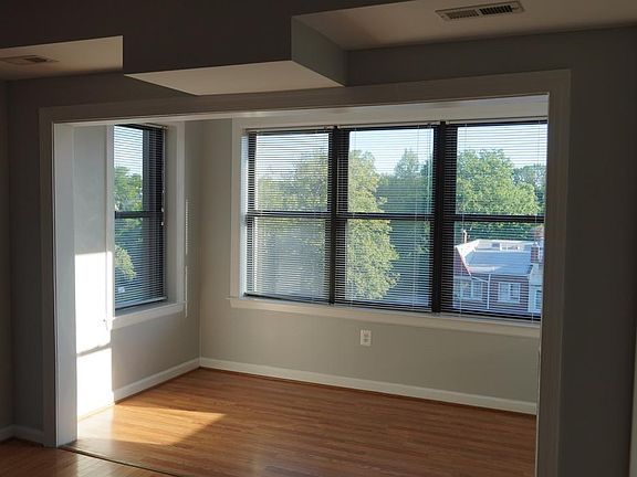 Sunroom with view of Rock Creek Park