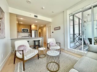 1181 Sunset Dr #1408, Kelowna, BC V1Y0L4