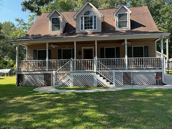 120 Vacation Ln