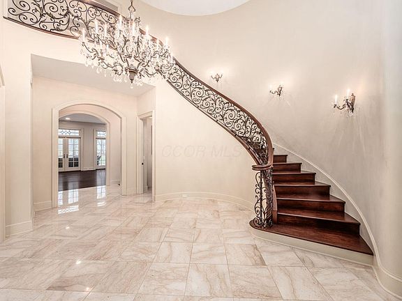 5th image of 4872 Stonehaven Dr