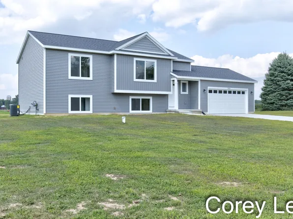 9558 Gold Lake Rd, Belding, MI 48809