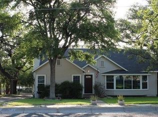 503 S Arnold St, Lampasas, TX 76550