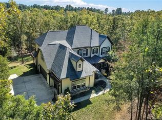 6897 Pine Moss Ln, Clover, SC 29710