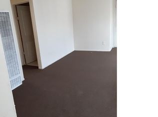 727 W 82nd St, Los Angeles, CA 90044