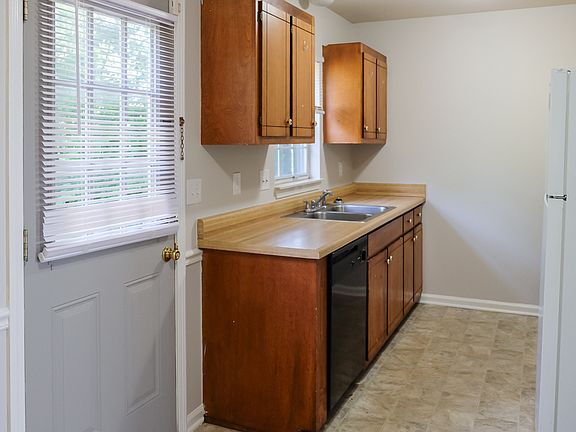 4th image of 2568 Willowbranch Dr