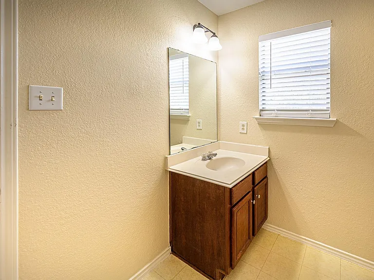 3603 Avalon Castle Dr — Photo 18