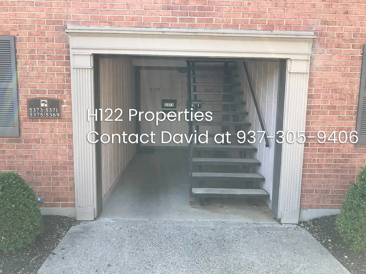 Front Entrance/Foyer - 5369 Dunmore Dr #5369