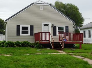 58 Walnut St, Tipton, IA 52772