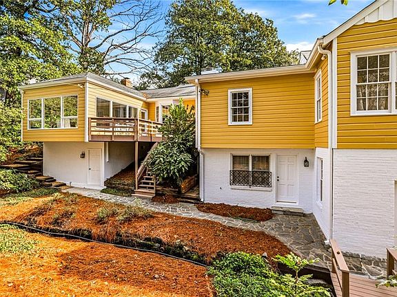 2nd image of 547 Spring Valley Rd NW