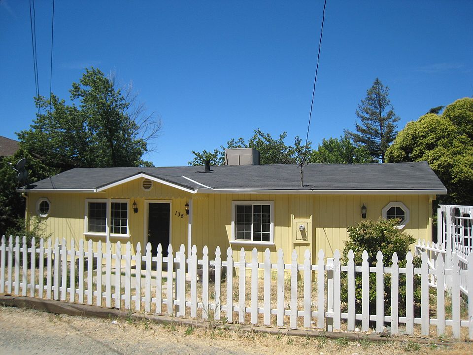 1st image of 135 Alta Dr