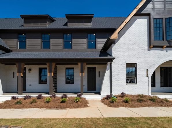 1038 Windsor Dr