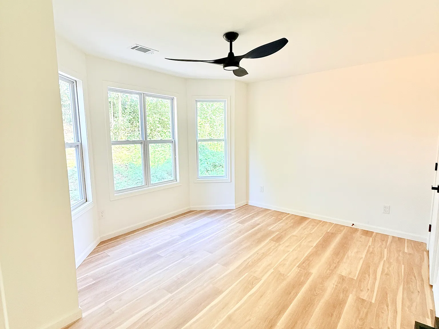4 bed, 2.5 bath, 1656 sqft, $2,200 — Photo 4