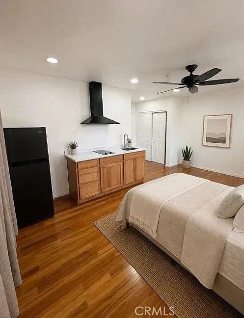 Studio, 450 sqft, $1,900 — Photo 3