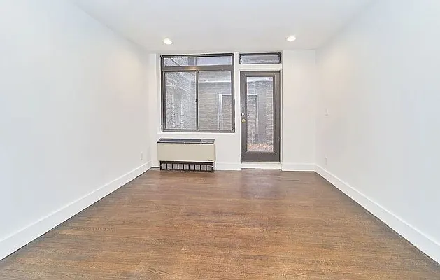 Rented by Mossanen Group | media 4