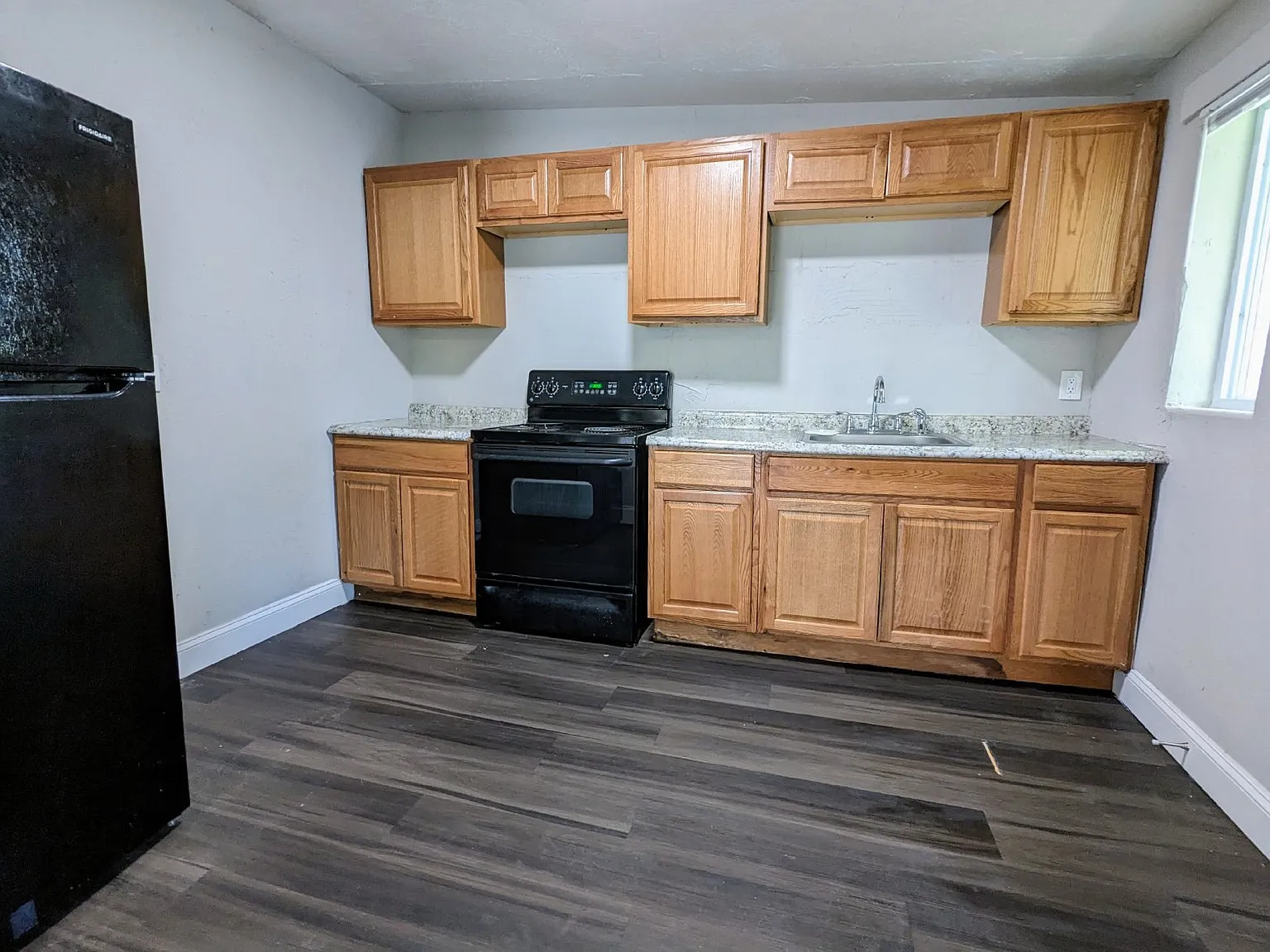 2 bed, 1.0 bath, 700 sqft, $825 — Photo 3