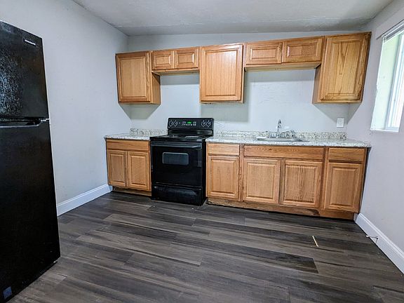 3rd image of 1352 W 30th St APT 4