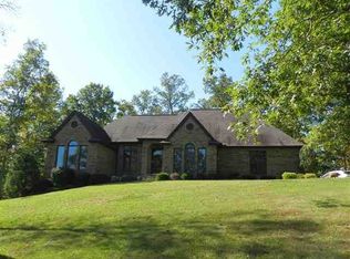 22033 Country Club Dr, Catlettsburg, KY 41129