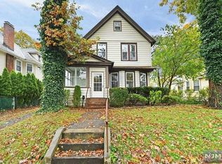 29 Hawthorne St, Rutherford, NJ 07070