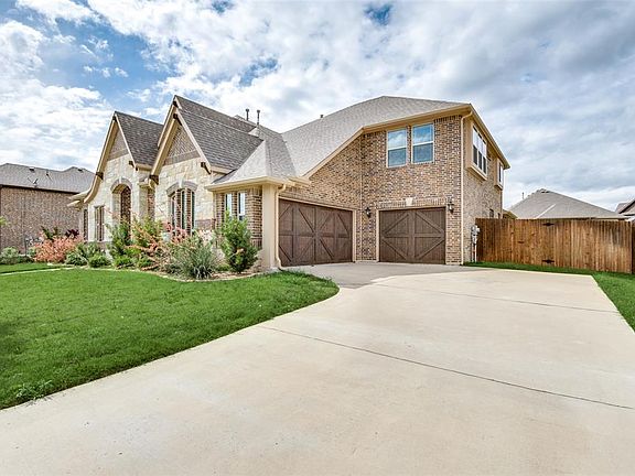 2nd image of 1113 Dover Pl
