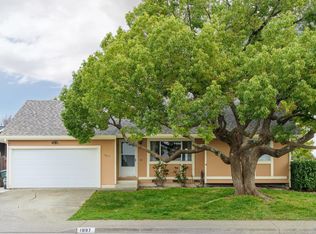 1097 Crinella Dr, Petaluma, CA