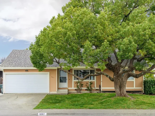 1097 Crinella Drive, Petaluma, CA 94954