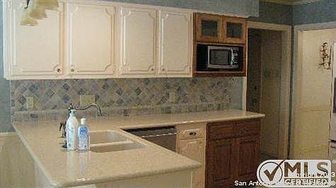 5th image of 108 Wickford Way