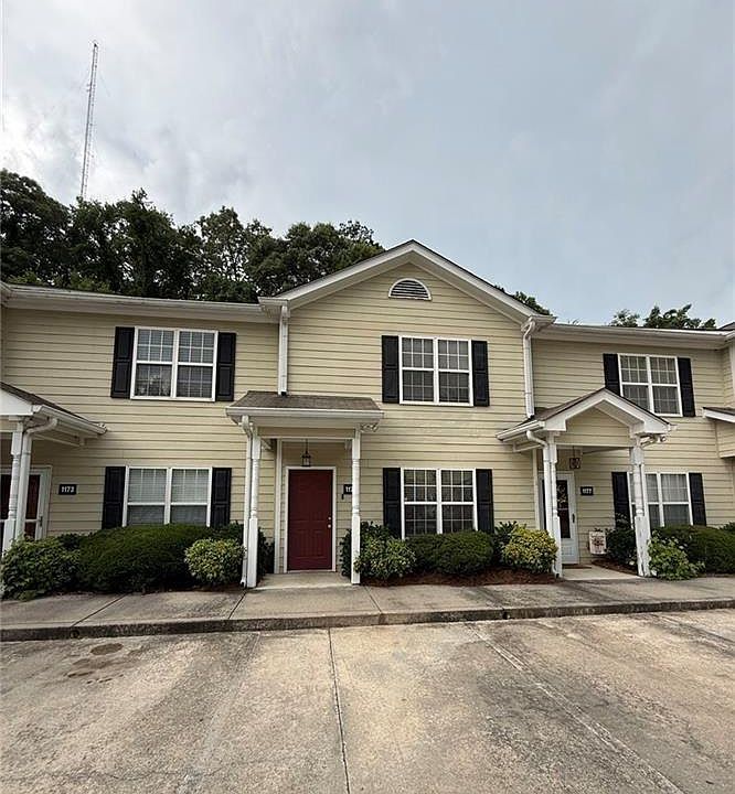 1st image of 1175 Riverside Ter